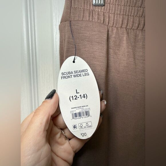 NWT Scoop Seamed Front Wide Leg Pants - Picture 4 of 5